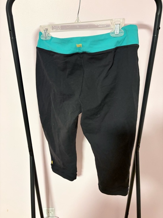 EUC Size Large Lucy Black Capri Leggings with Teal Waistband - Picture 7 of 9